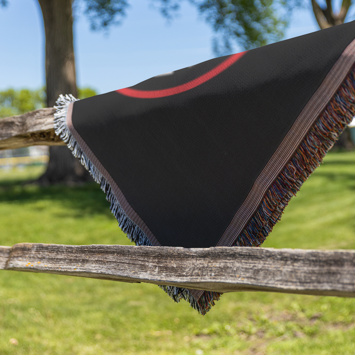TCVC_Woven_Blanket_Fence_H_Mockup.png_15289031